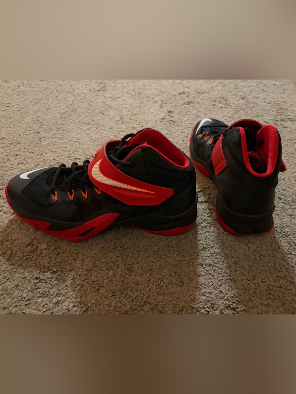 Nike LeBron Soldier 8 Basketball Shoes University Red/Black 653645-006 Size 6.5Y